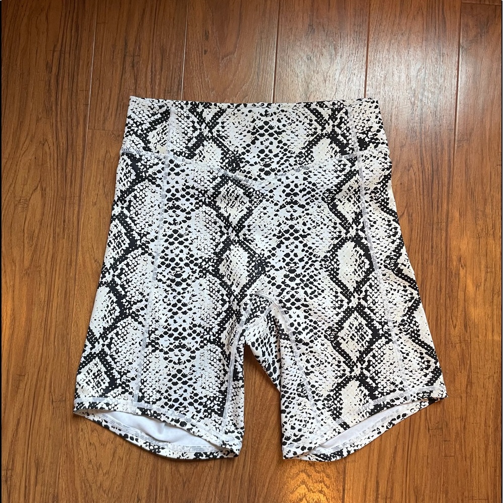 Balance Athletica Ascend Rider Short in Python